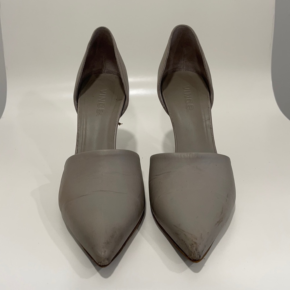 Vince pumps
